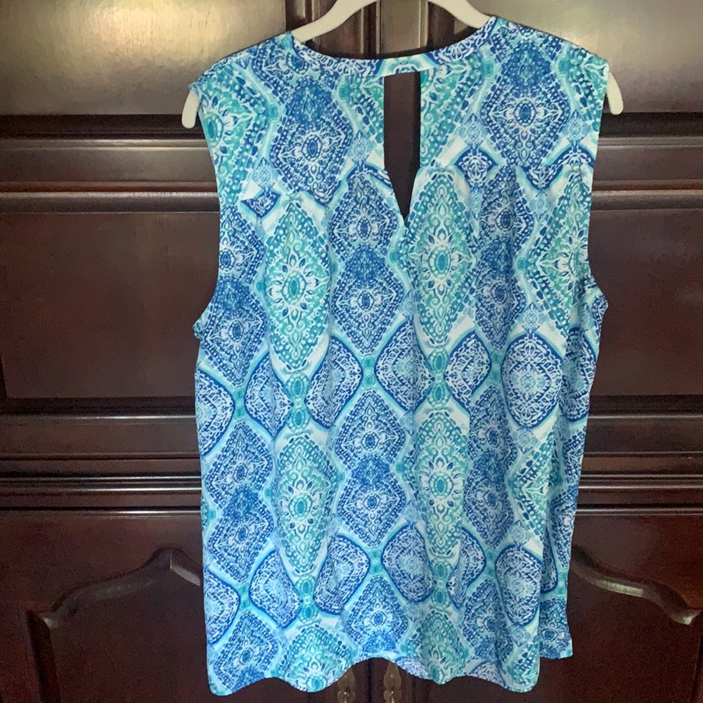 Patterned Tank - Picture 4 of 5